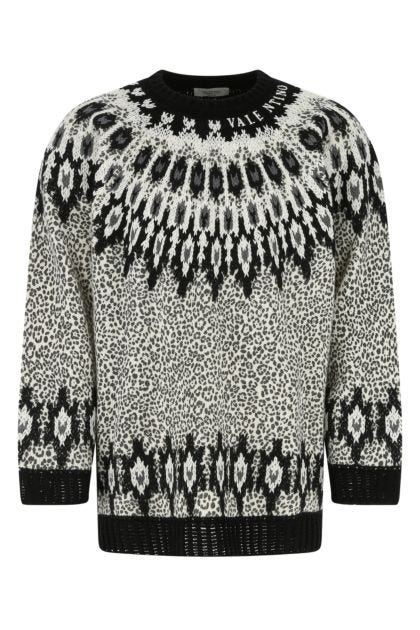 Embroidered wool oversize sweater