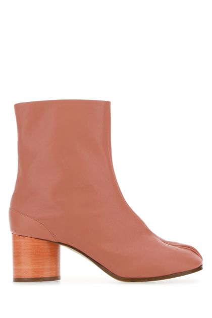 Dark pink leather Tabi ankle boots