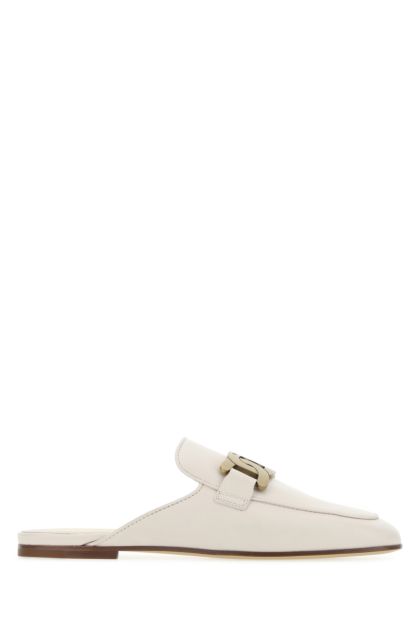 Ivory leather slippers 