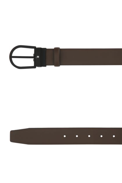 Chocolate rubberized leather belt 