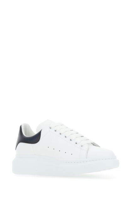 White leather sneakers with two-tone leather heel