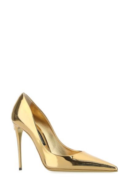 Gold leather pumps 