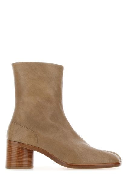Cappuccino leather Tabi ankle boots