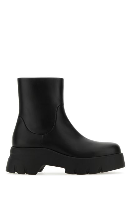 Black leather Montey ankle boots 